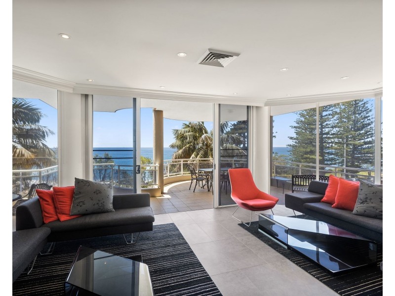 2/26 Cliff Road, Wollongong NSW 2500