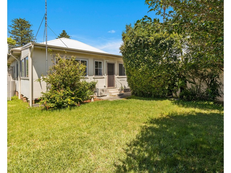 2/7 Moore Street, Austinmer NSW 2515