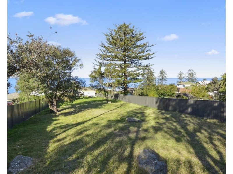 14 Lawrence Hargrave Drive, Austinmer NSW 2515