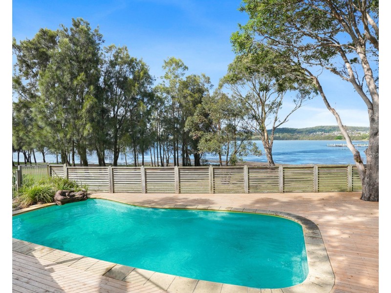 57 Rushton Drive, Kanahooka NSW 2530