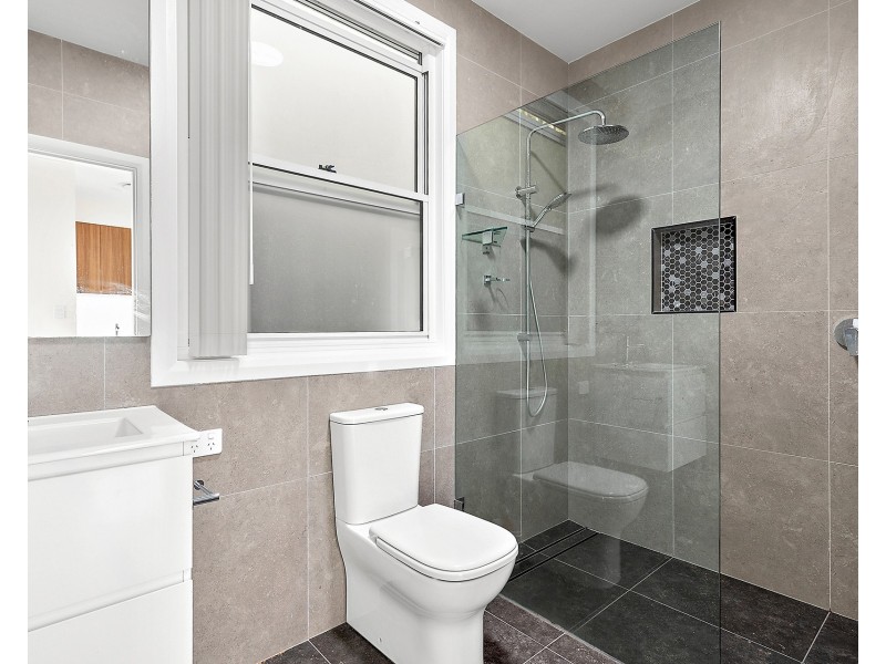818 Lawrence Hargrave Drive, Coledale NSW 2515