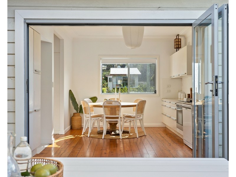 25 Mount Gilead Road, Thirroul NSW 2515