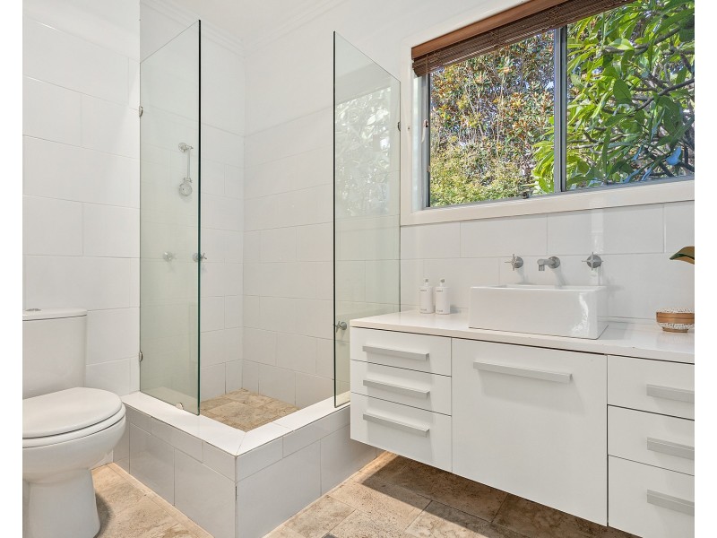 25 Mount Gilead Road, Thirroul NSW 2515