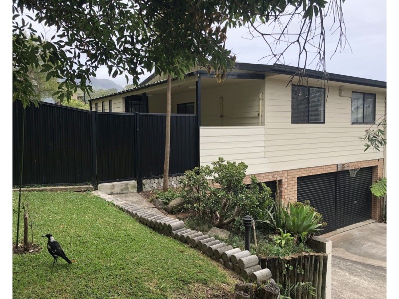 2A Robinsville Crescent, Thirroul NSW 2515