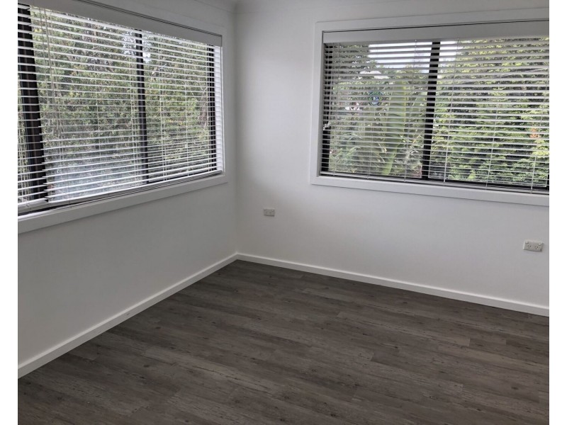 2A Robinsville Crescent, Thirroul NSW 2515