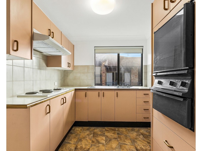4/13 Bode Avenue, Wollongong NSW 2500