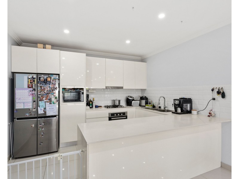 91 B Whimbrel Avenue, Lake Heights NSW 2502