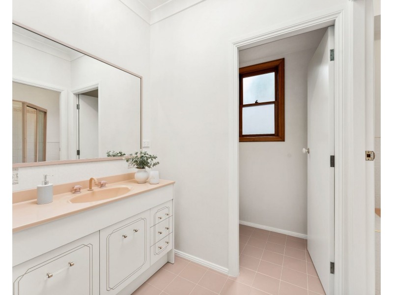 2/33 Geards Place, West Wollongong NSW 2500