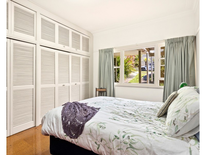 11 Valetta Street, West Wollongong NSW 2500