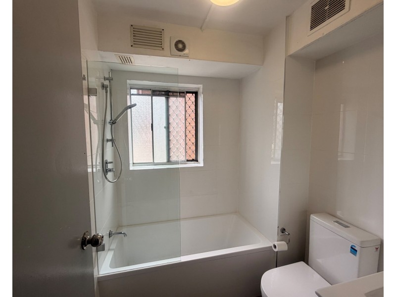 2/5 Mercury Street, Wollongong NSW 2500