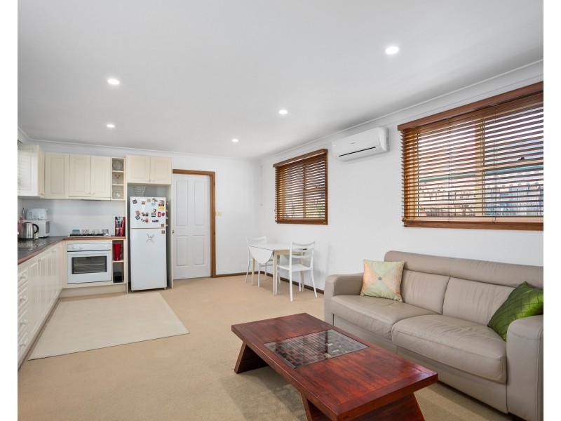 27 Raymond Road, Thirroul NSW 2515