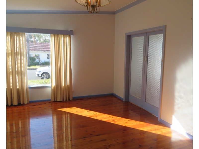 55 Sturdee Street, Towradgi NSW 2518