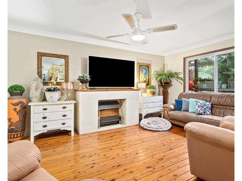 30 Hillside Drive, Albion Park NSW 2527