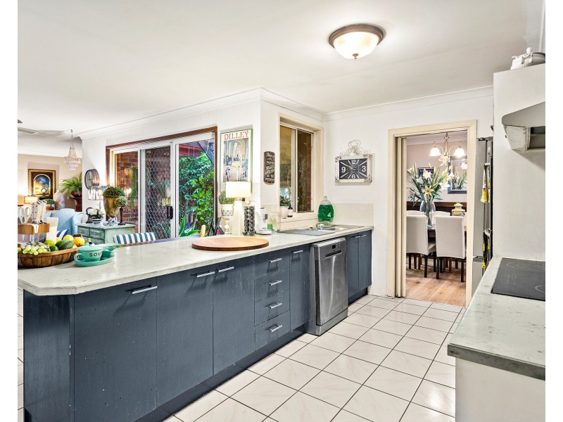 30 Hillside Drive, Albion Park NSW 2527