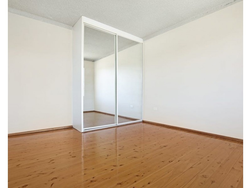 3/11 England Street, West Wollongong NSW 2500