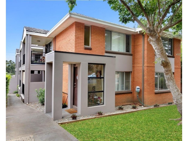 3/11 England Street, West Wollongong NSW 2500
