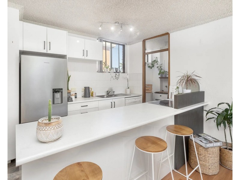 3/235 Lawrence Hargrave Drive, Thirroul NSW 2515