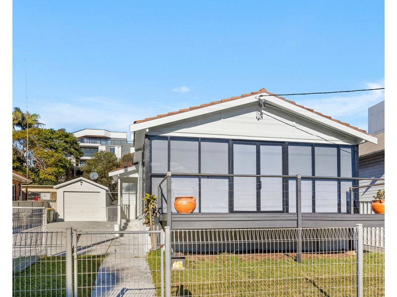 25 Bourke Street, North Wollongong NSW 2500