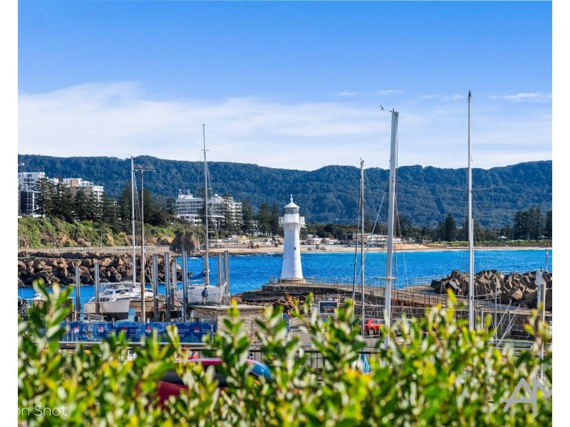 4, 4a, 5 & 5a/16 Cliff Road, North Wollongong NSW 2500