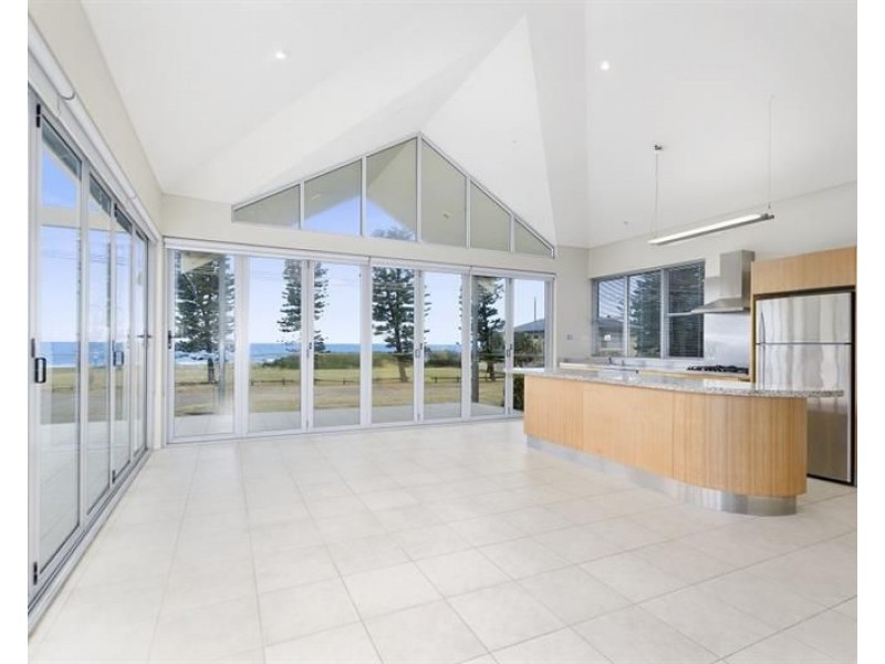 1/18 Mary Street, Thirroul NSW 2515