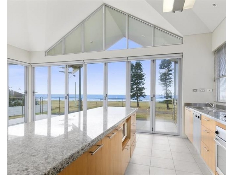 1/18 Mary Street, Thirroul NSW 2515