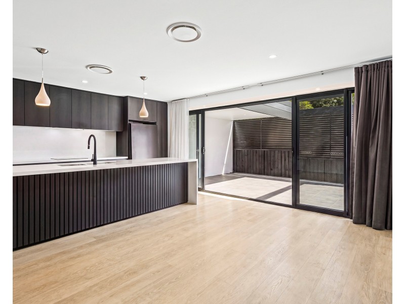 8A Kembla Street, Balgownie NSW 2519