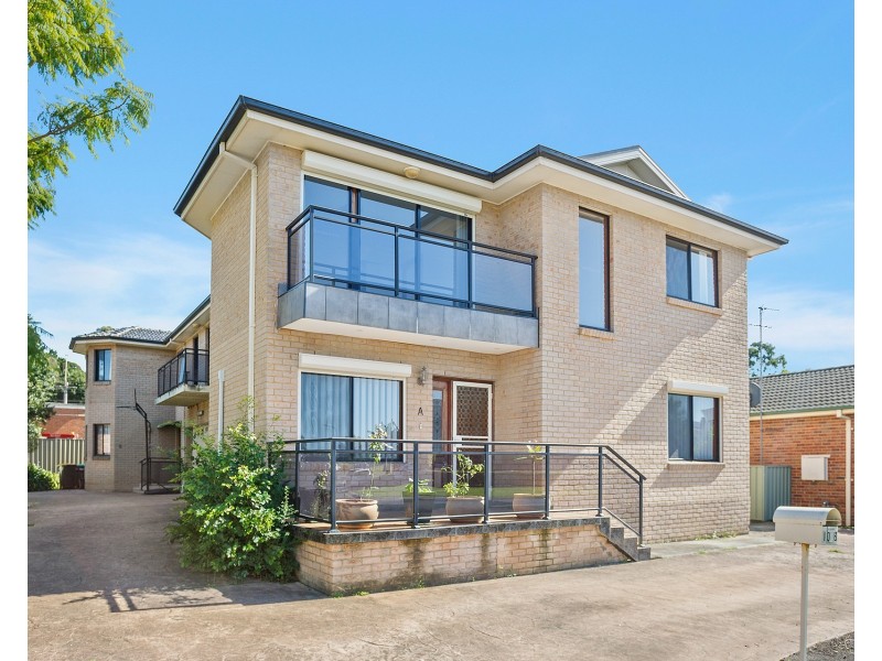 1/10 Arkell Drive, Figtree NSW 2525