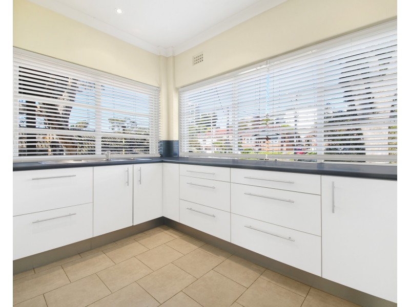 2/8 Bourke Street, North Wollongong NSW 2500
