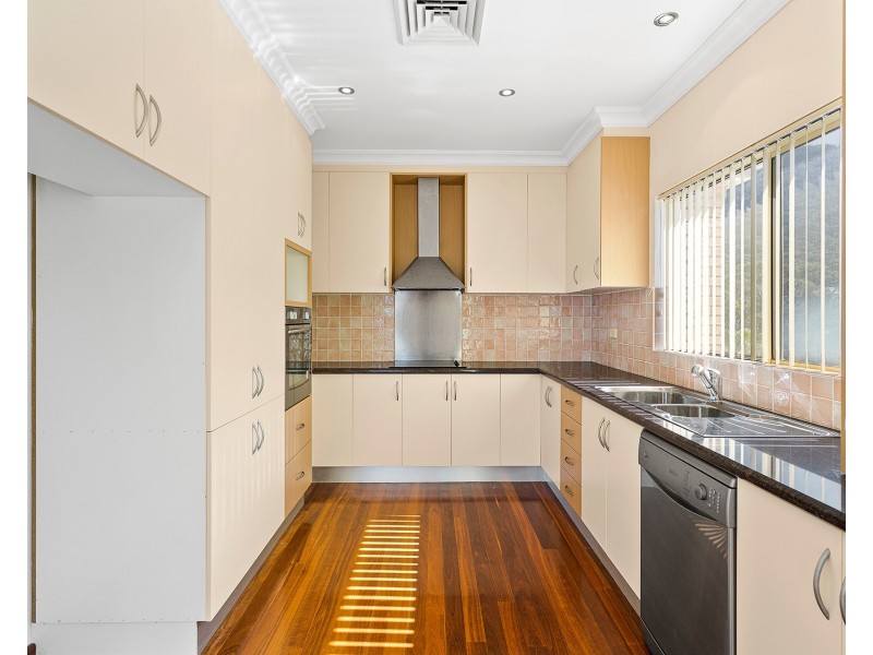 1/110 Lawrence Hargrave Drive, Austinmer NSW 2515