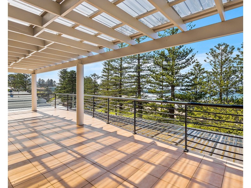 1/110 Lawrence Hargrave Drive, Austinmer NSW 2515