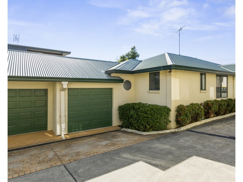 2/232 Princes Highway, Bulli NSW 2516