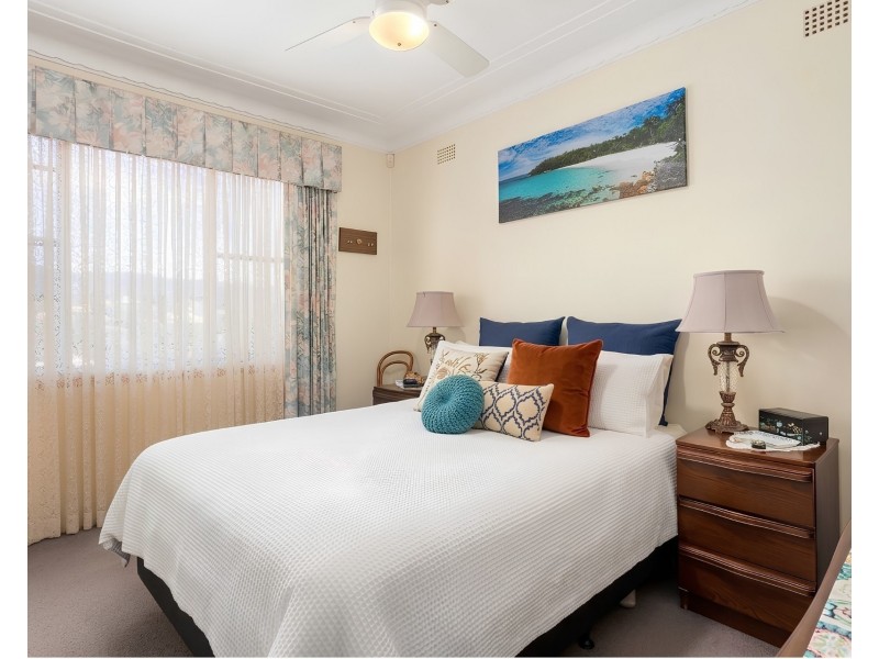 5 Mountain View Crescent, Figtree NSW 2525