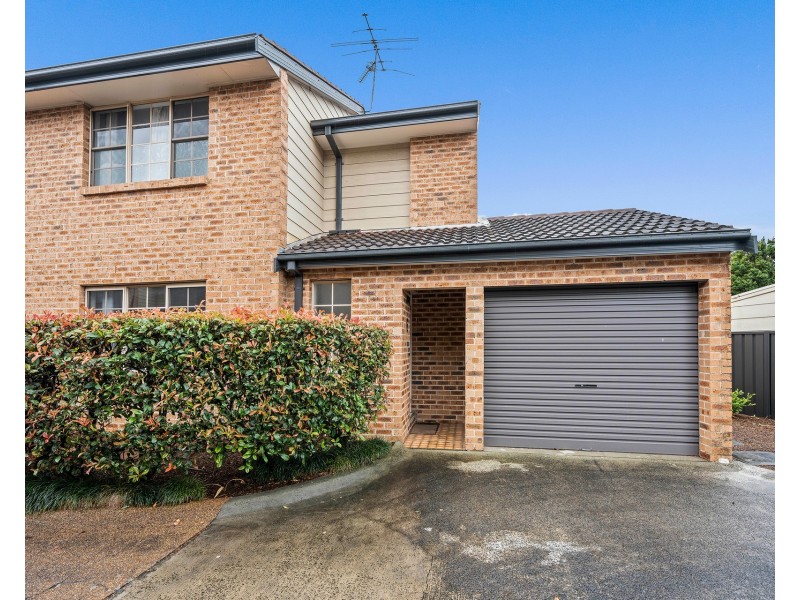 6/28 Balmoral Street, Balgownie NSW 2519