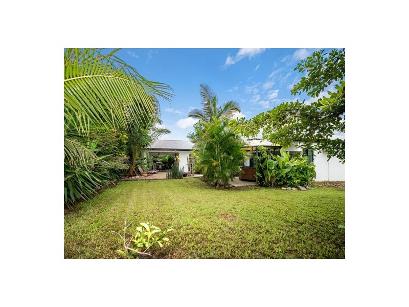 10 Sunbird Close, Port Douglas QLD 4877