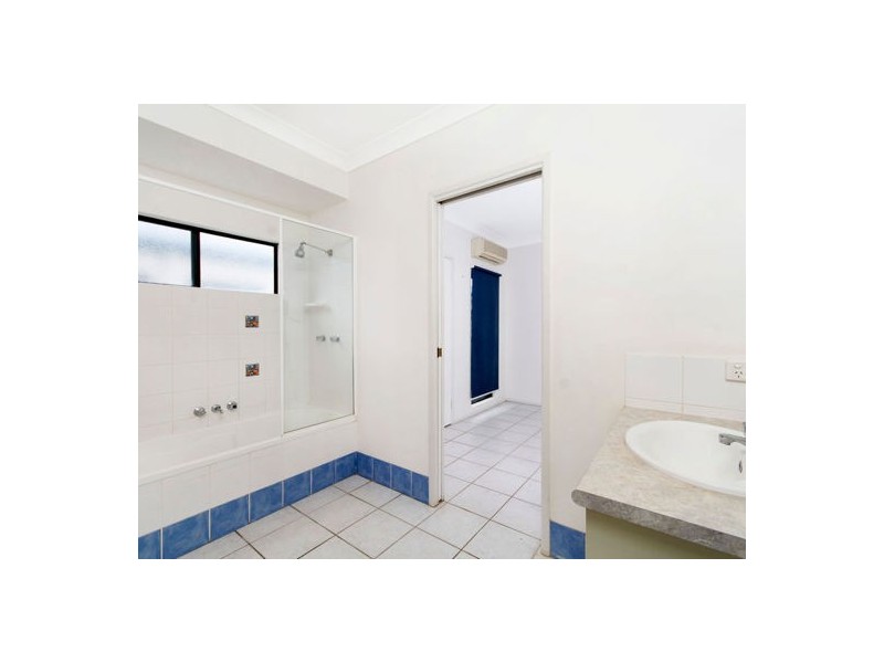 10 Sunbird Close, Port Douglas QLD 4877