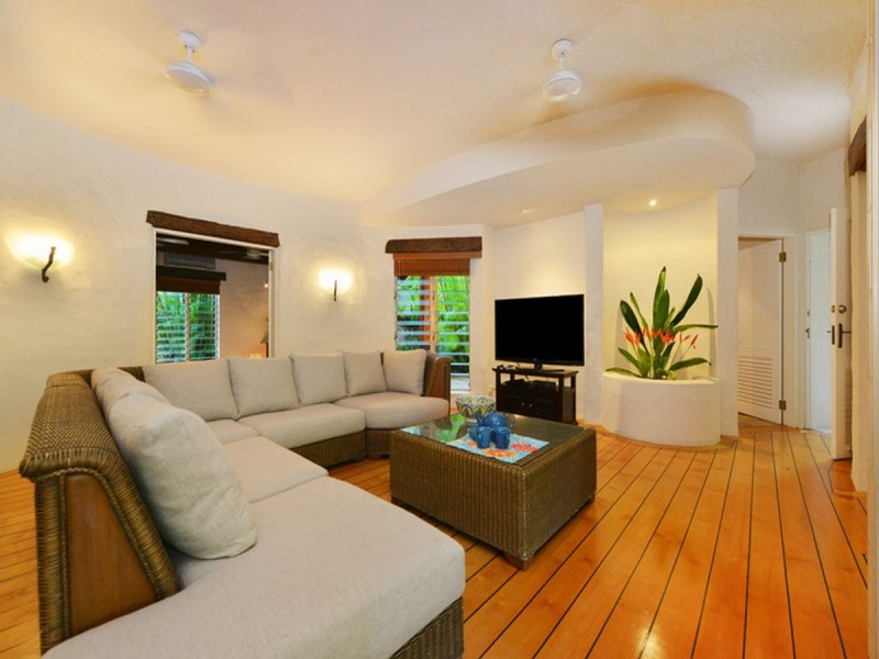 10 Solander Boulevard, Port Douglas QLD 4877