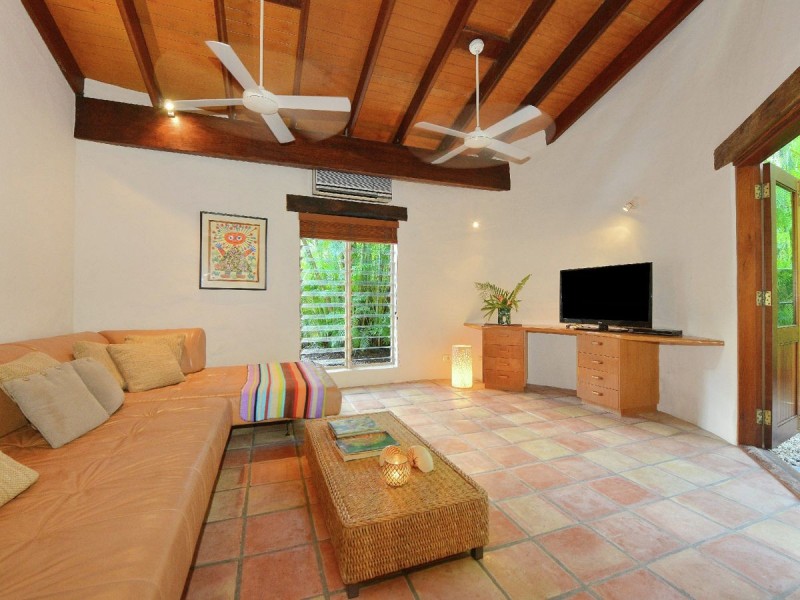 10 Solander Boulevard, Port Douglas QLD 4877