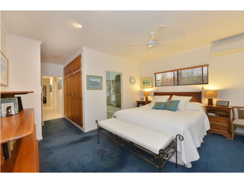 11 Andrews Close, Port Douglas QLD 4877