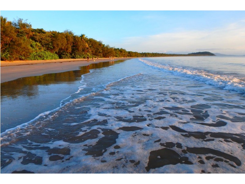 11 Andrews Close, Port Douglas QLD 4877