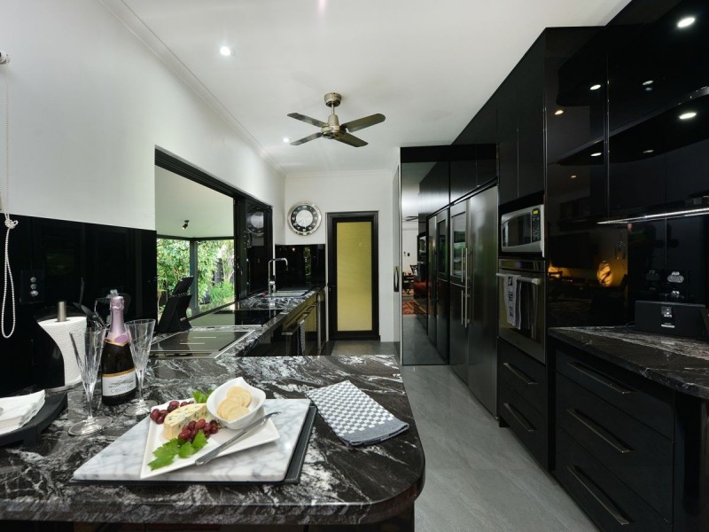 16 Trochus Close, Port Douglas QLD 4877