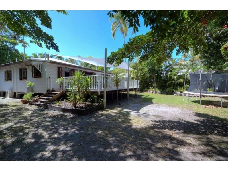 11 Coral Drive, Port Douglas QLD 4877
