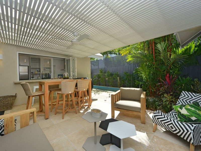 1/11 Craven Close, Port Douglas QLD 4877