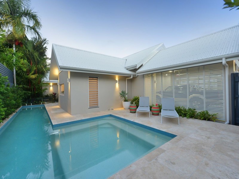 1/11 Craven Close, Port Douglas QLD 4877
