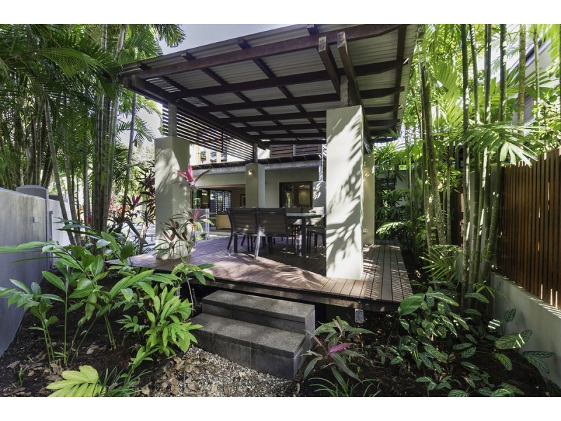8 Solander Boulevard, Port Douglas QLD 4877
