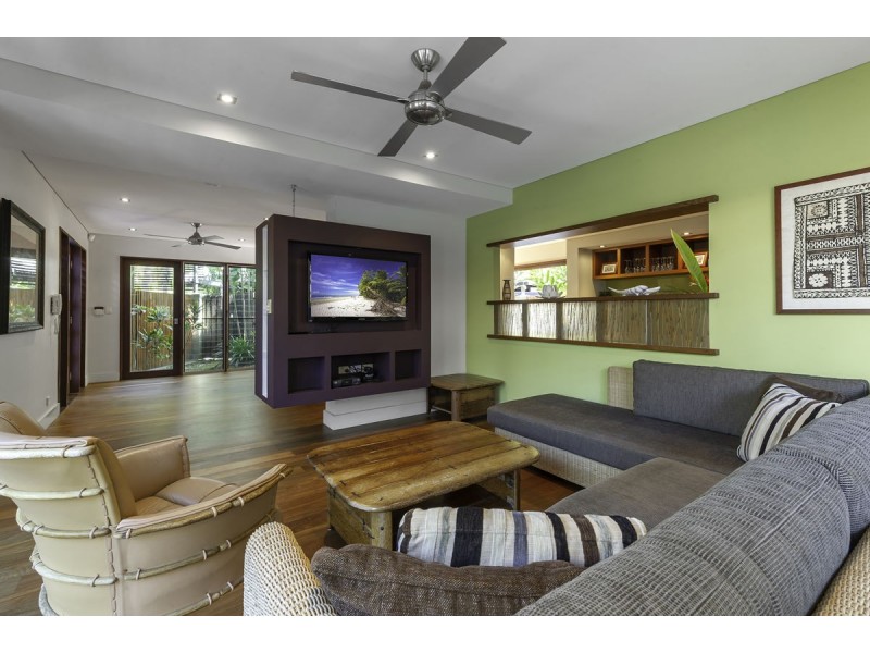 8 Solander Boulevard, Port Douglas QLD 4877