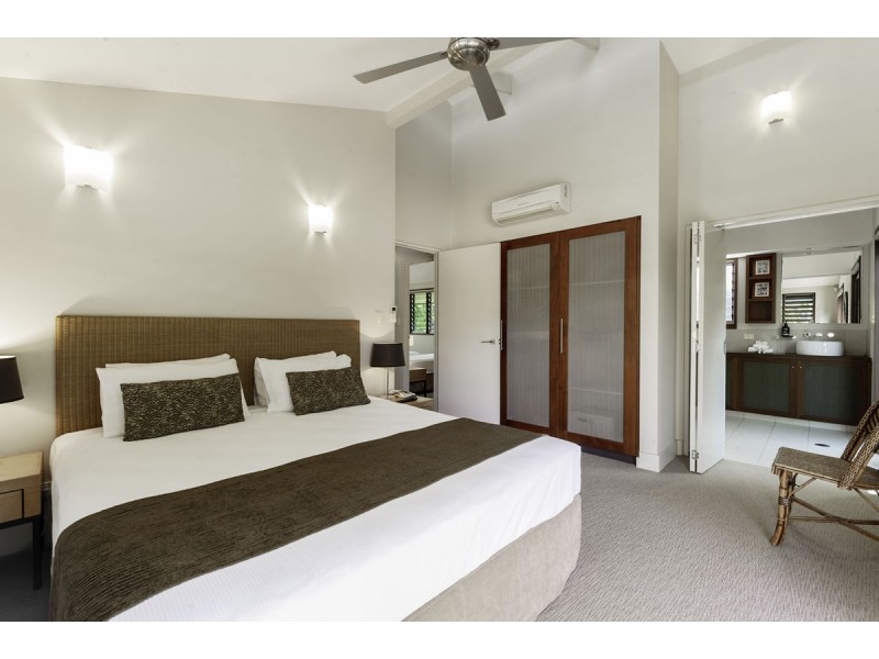 8 Solander Boulevard, Port Douglas QLD 4877