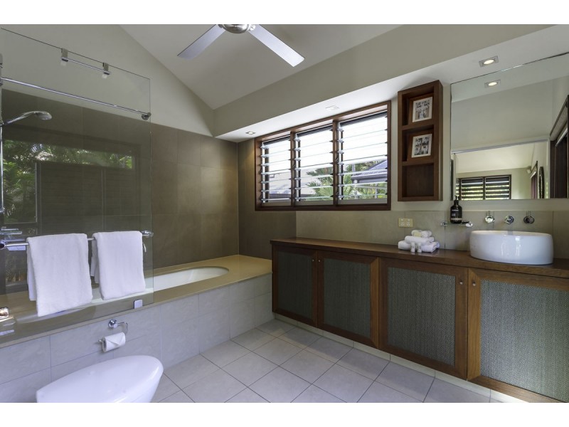 8 Solander Boulevard, Port Douglas QLD 4877