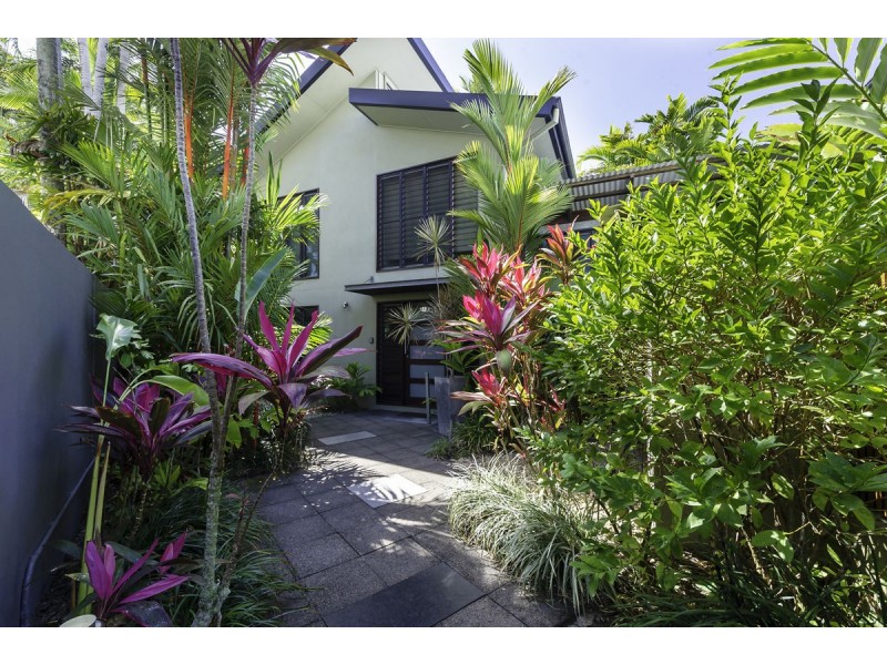 8 Solander Boulevard, Port Douglas QLD 4877