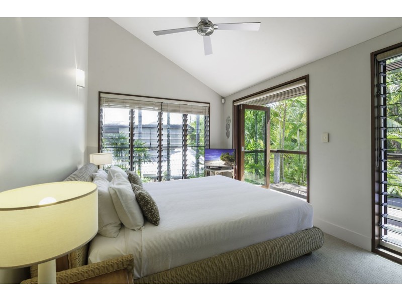 8 Solander Boulevard, Port Douglas QLD 4877