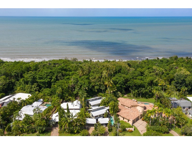 8 Solander Boulevard, Port Douglas QLD 4877